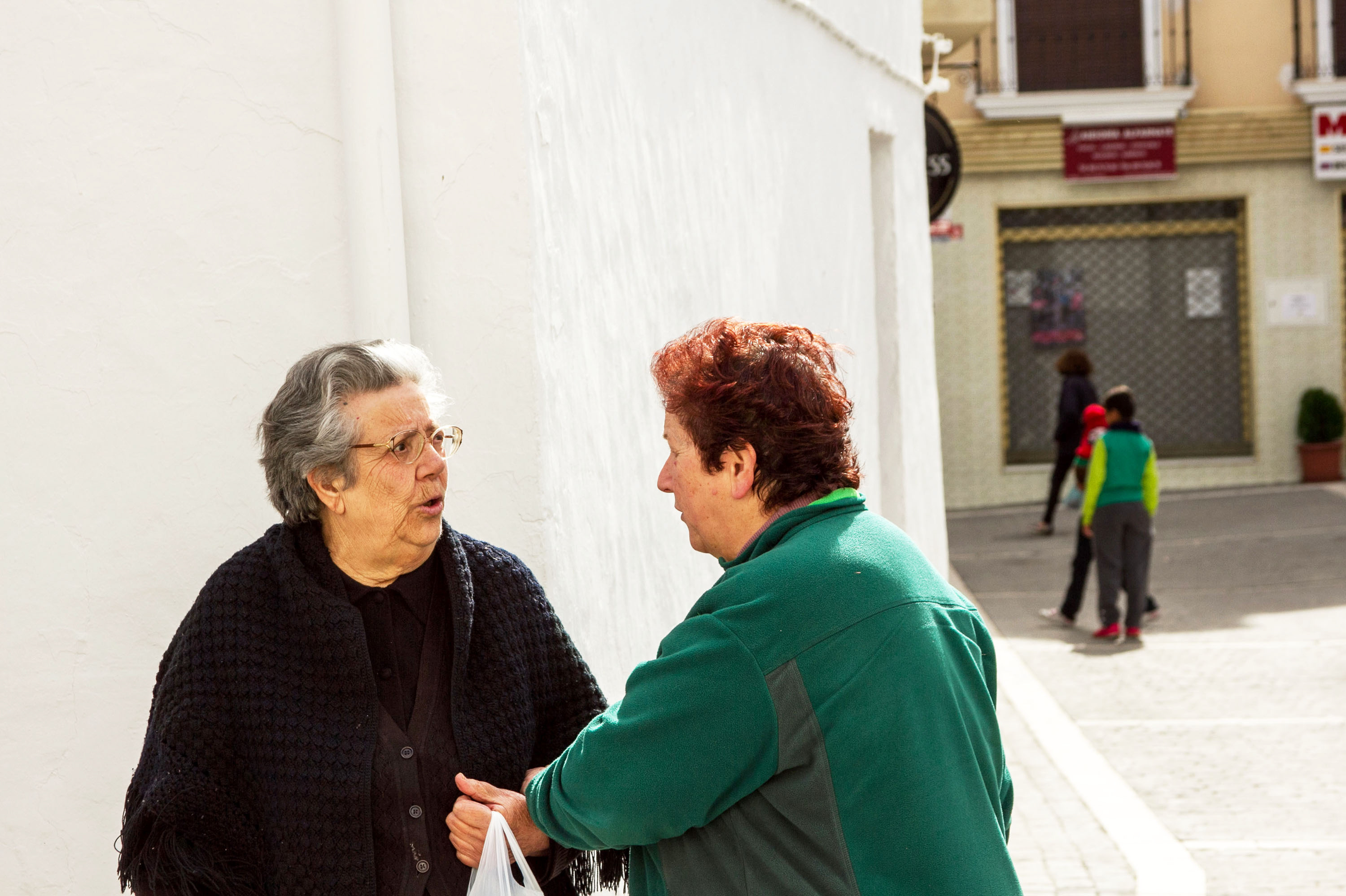 Engagerade spanjorskor